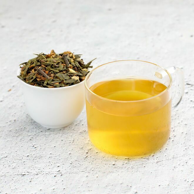 Chai vert à l'orange et à la cannelle