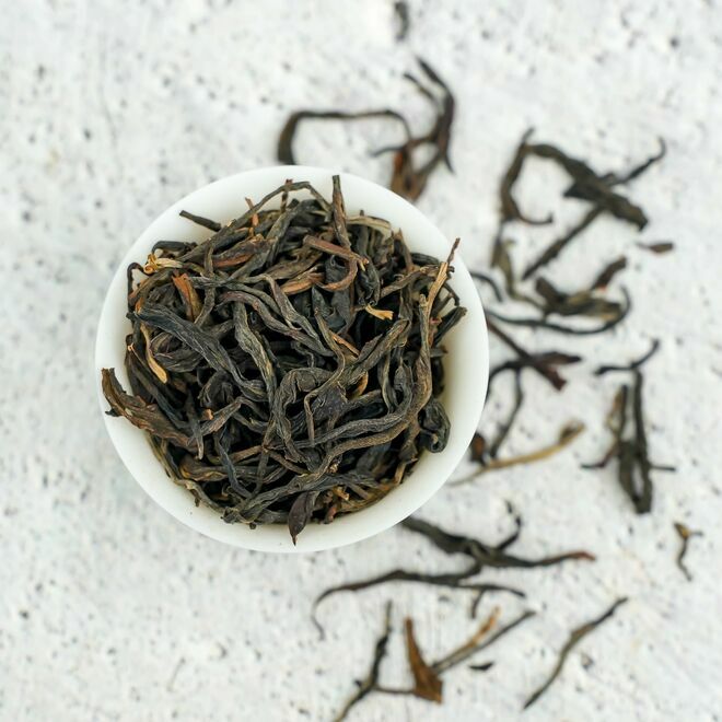 Pu’erh brut de la montagne Jingmai 2020