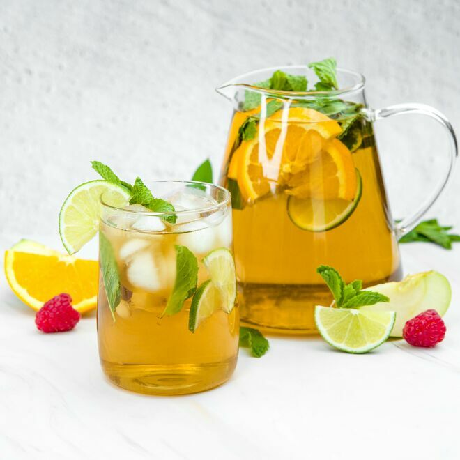 Rafraîchissement au citron à l'eau froide